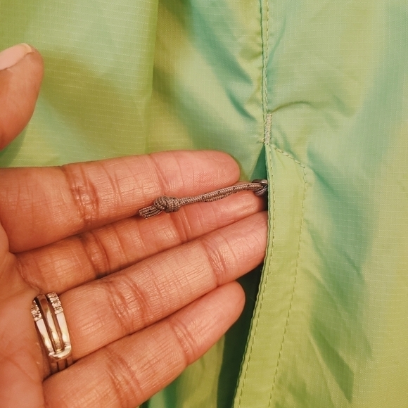 Eddie Bauer | Women's Green & Gray Full Zipper Nylon Rain Jacket (Size Large) - Picture 10 of 15